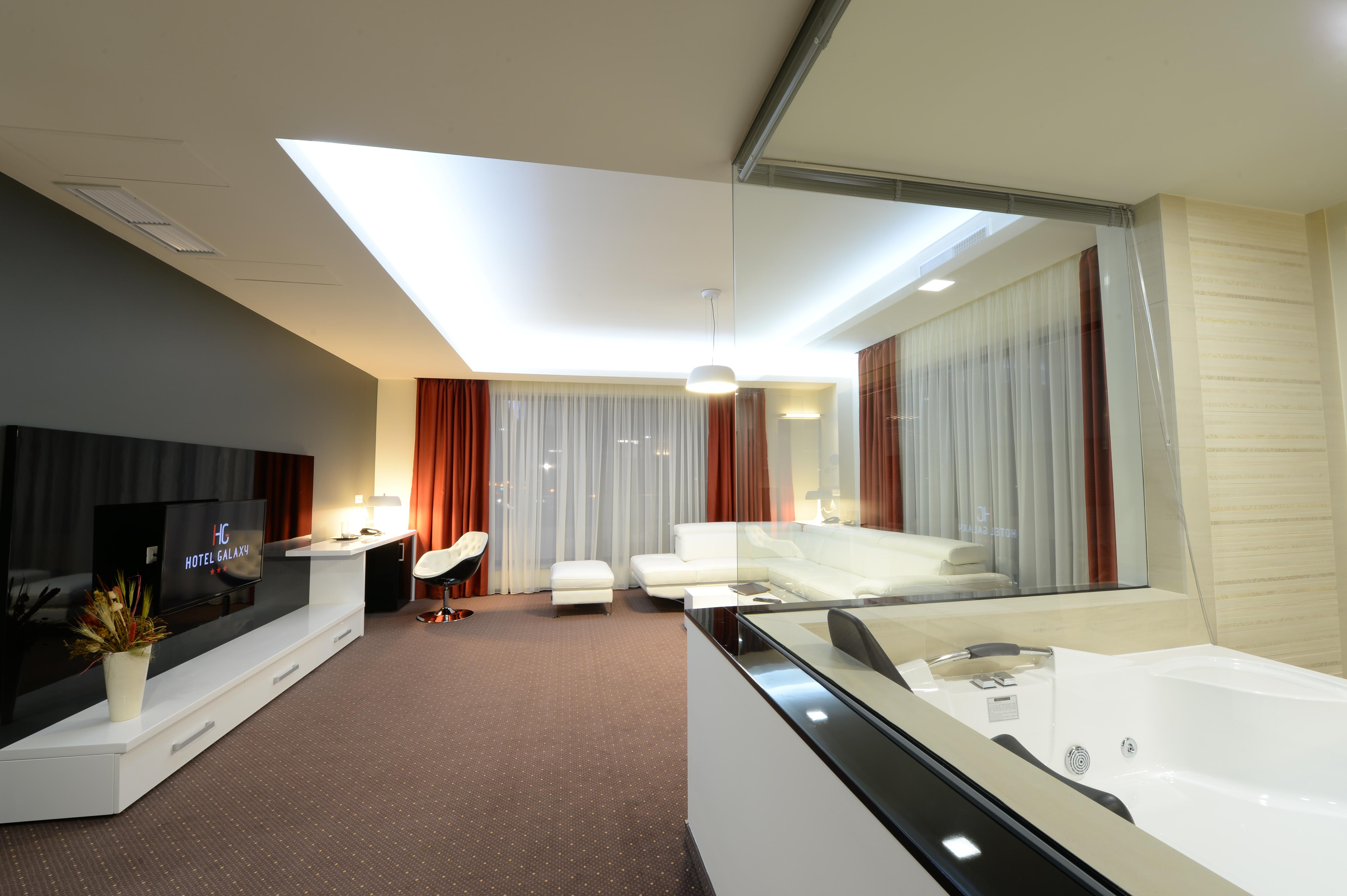 Hotel Galaxy Dumbravita  Exteriér fotografie