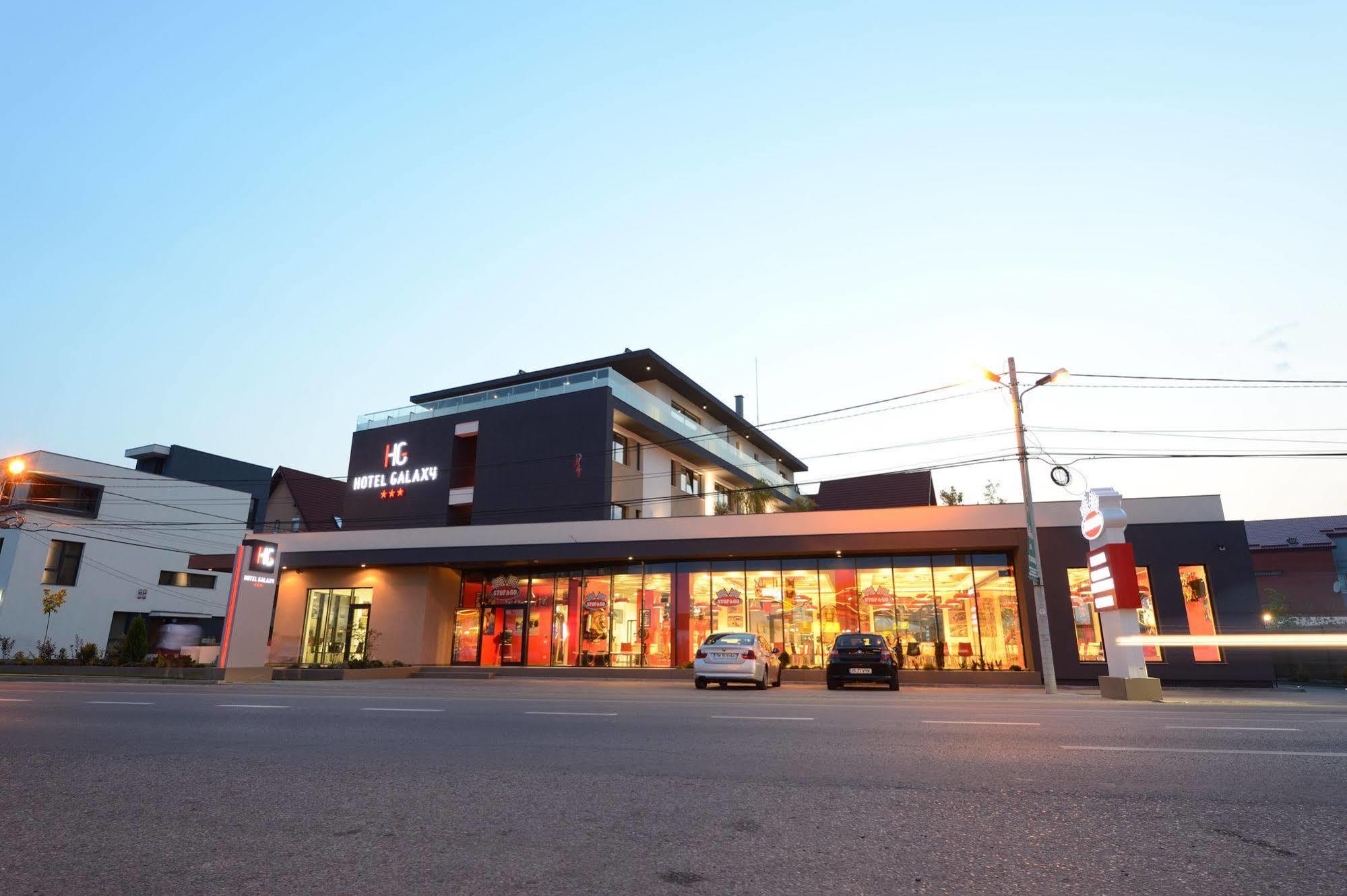 Hotel Galaxy Dumbravita  Exteriér fotografie